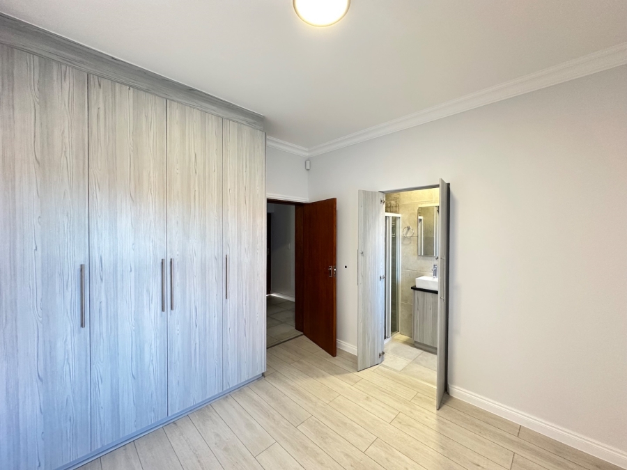4 Bedroom Property for Sale in Hartenbos Heuwels Western Cape